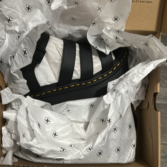 Dr Martens Blaine Platform Sandal - Picture 2 of 4